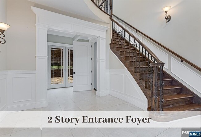 Building Photo - 230 Hillcrest Rd