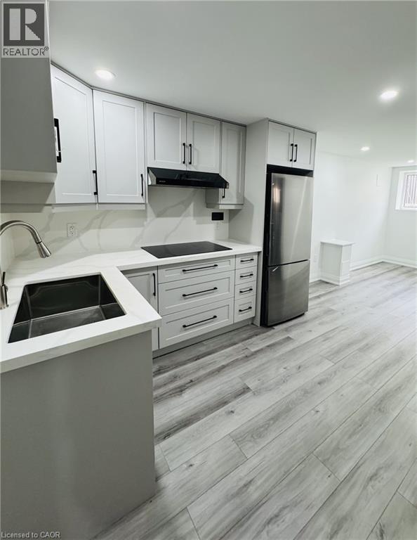 Building Photo - 5450 Bellaggio Crescent