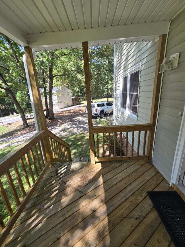 Building Photo - 2 bedroom duplex in Prince George County
