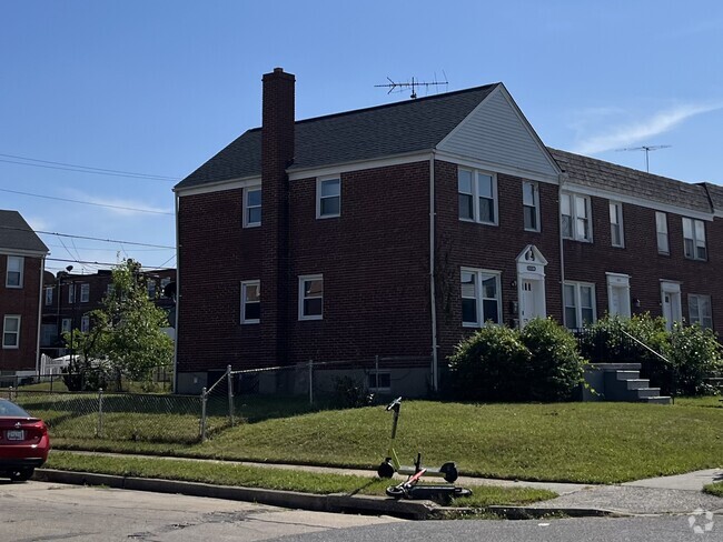 Building Photo - 3733 Bonview Ave