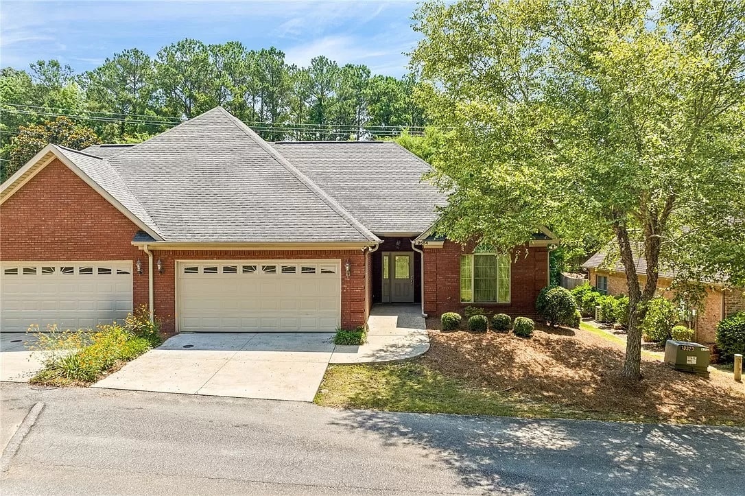 Primary Photo - Mill Creek Townhome