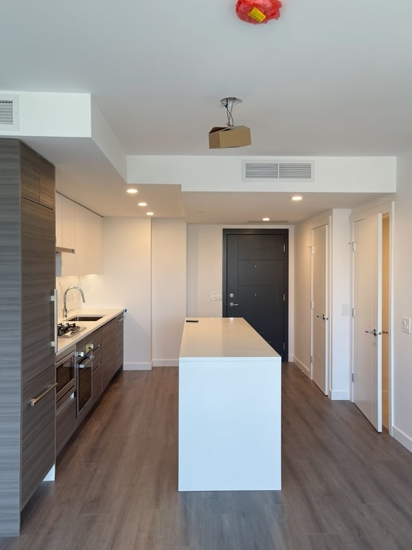 Building Photo - 823 Carnarvon St