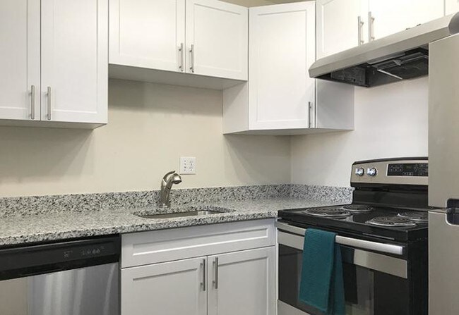 Building Photo - 2 bedroom in Denver CO 80222