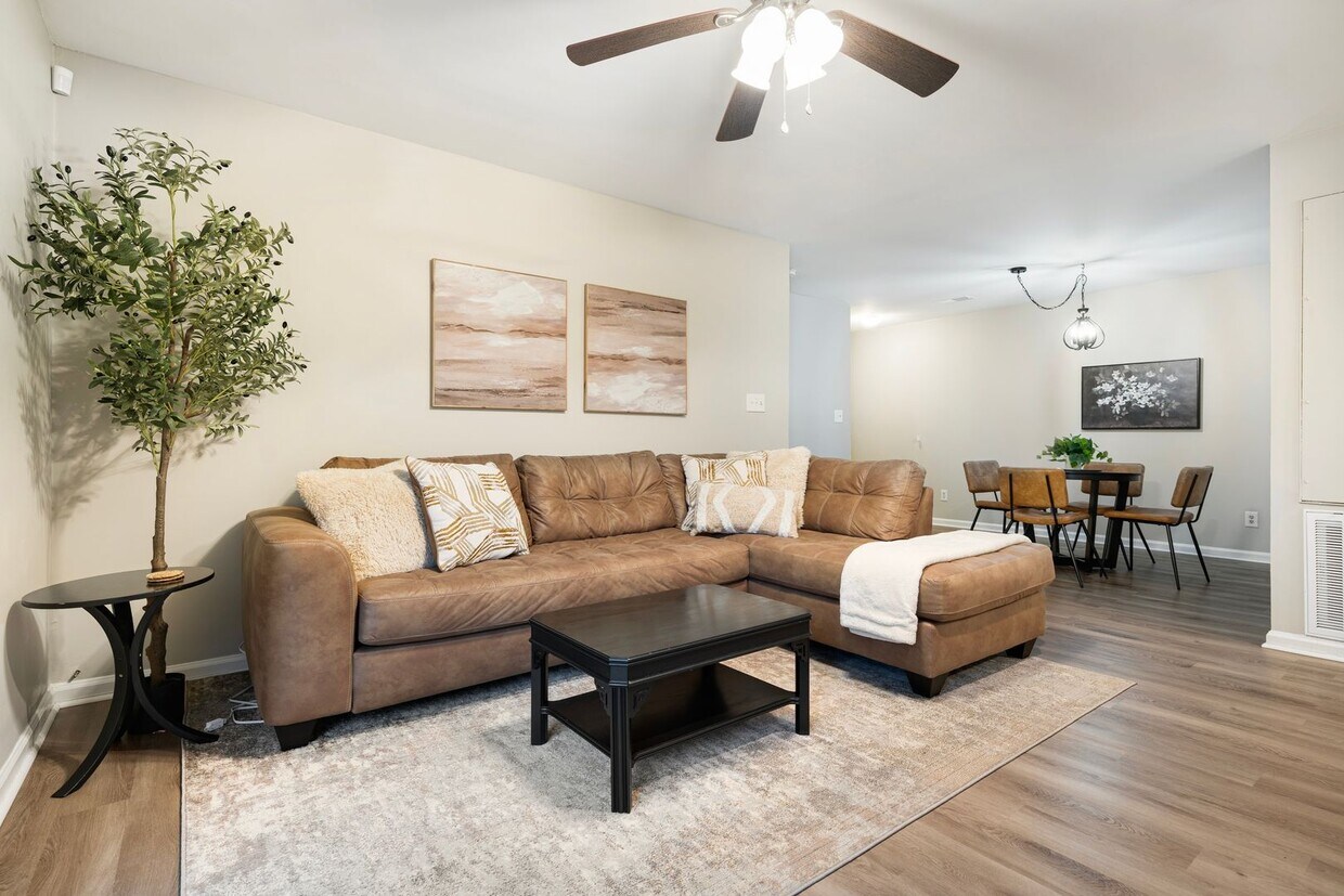*PARK FLEX STAYS - FULLY FURNISHED* Welcome to your home base in South Durham! - *PARK FLEX STAYS - FULLY FURNISHED* Welcome to your home base in South Durham!