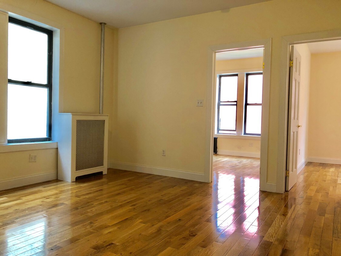 Primary Photo - 1 Arden St