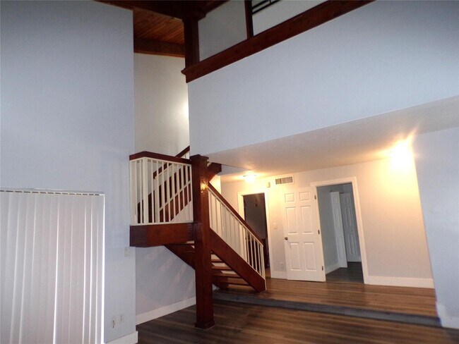 Foto del edificio - 2180 Bayberry Dr