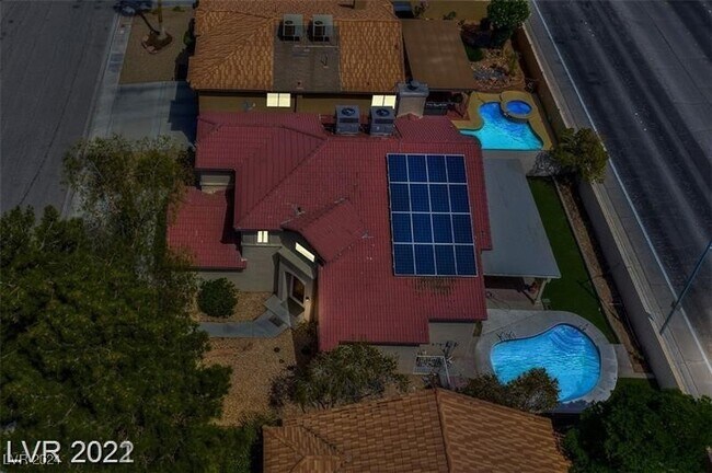 Foto del edificio - 6447 Silver Dawn Ln