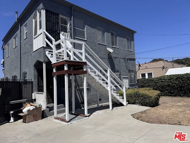 Photo - 1722 W 79th Street Unit Apartment