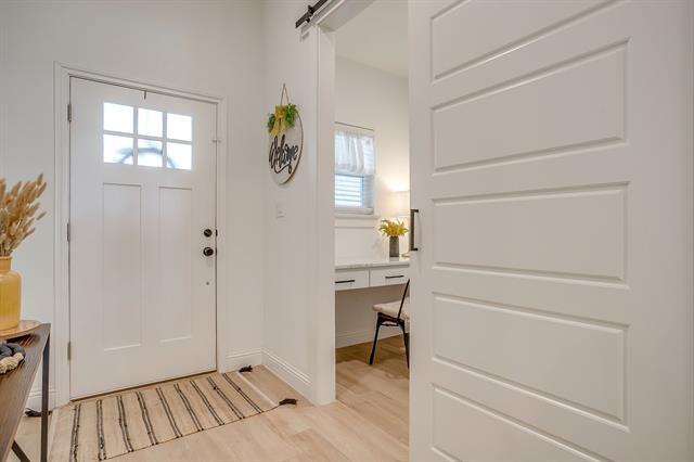 Foto del edificio - 2217 Forest Hill Ln