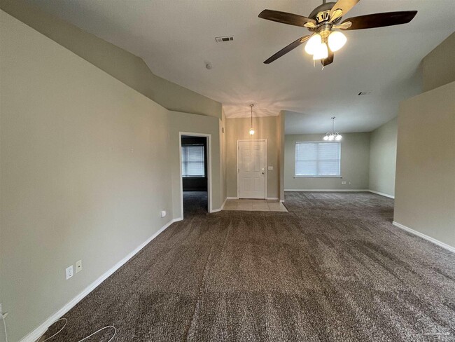 Building Photo - 2116 Coral Creek Dr