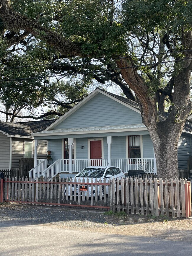 Foto del edificio - 1830 Tabor St