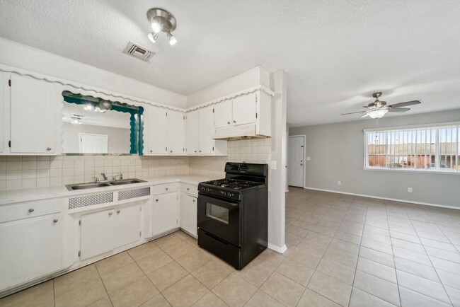 Foto del edificio - Amazing 3 Bedroom Home in Coweta!