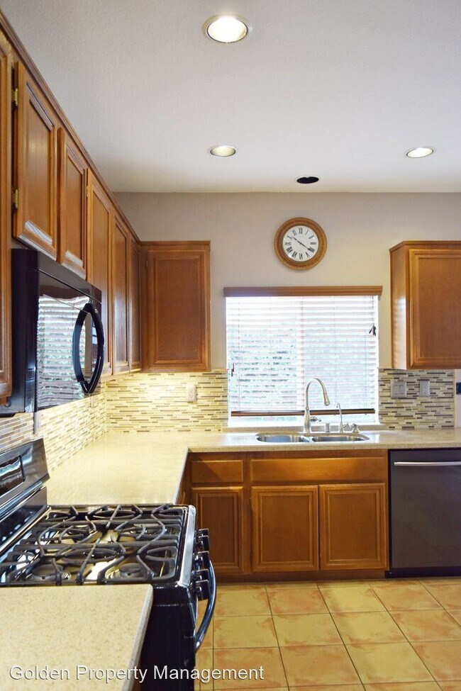 Foto del edificio - 3 br, 2.5 bath House - 1308 Battle Creek Rd