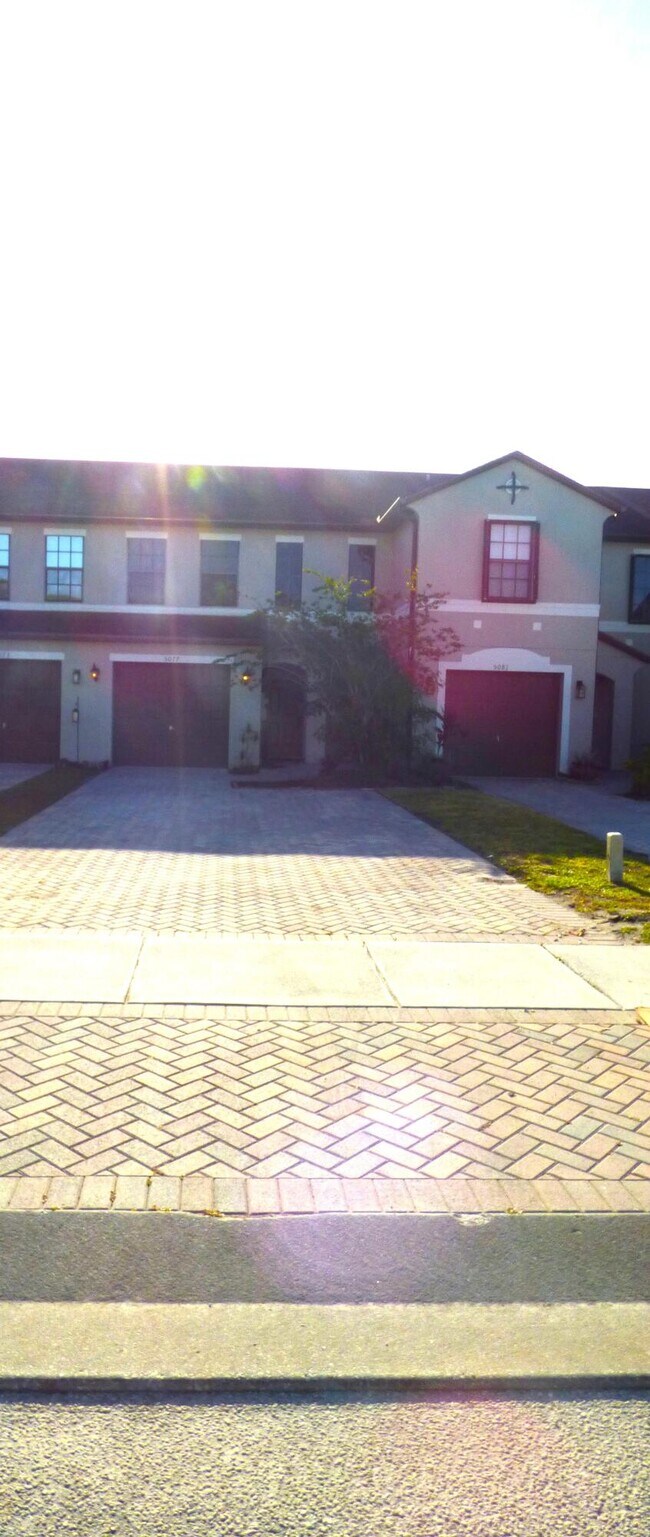 Building Photo - 5077 NW Coventry Cir