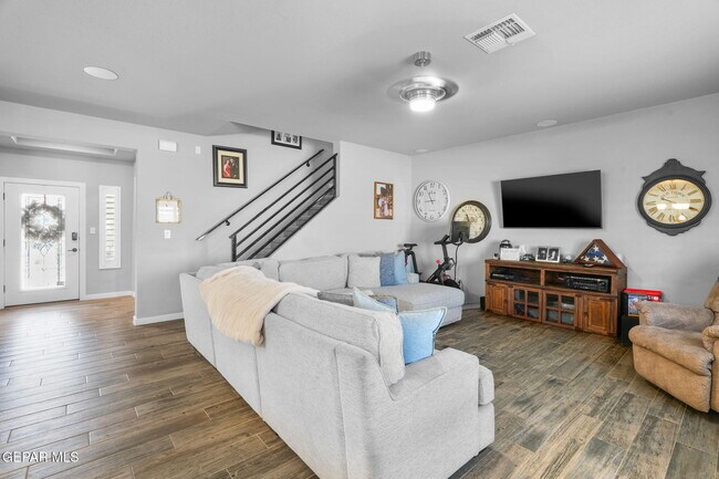 Foto del edificio - 3561 Essence St