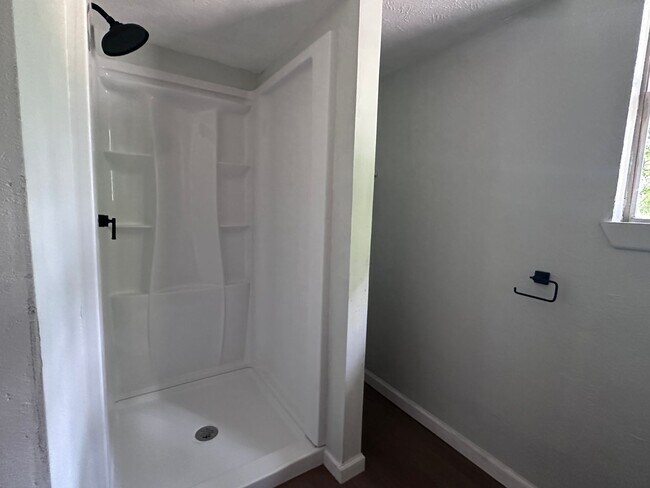 Foto del edificio - 4533 Bluebelle Ln