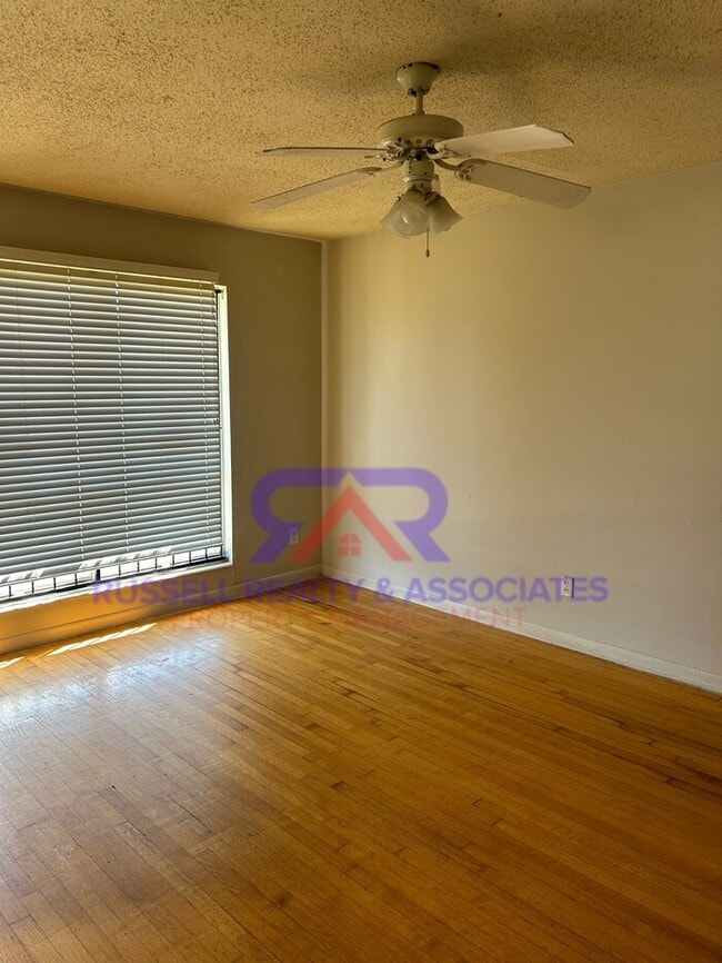 Building Photo - All Brick Bessemer Home!