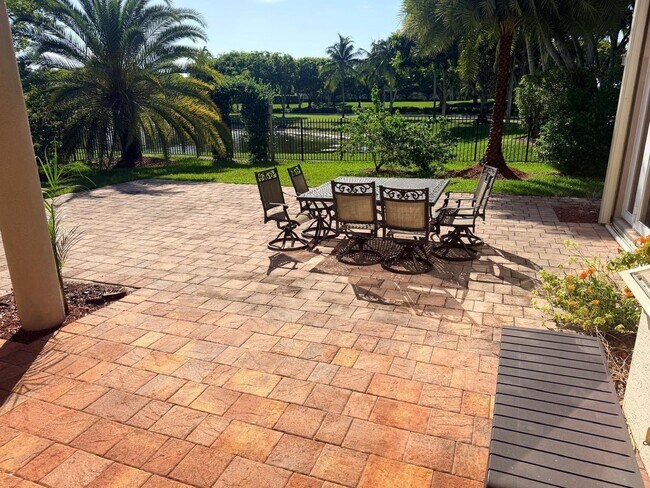 Foto del edificio - 2161 Widener Terrace
