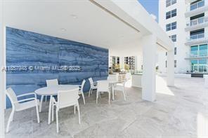 Foto del edificio - 3450 S Ocean Blvd