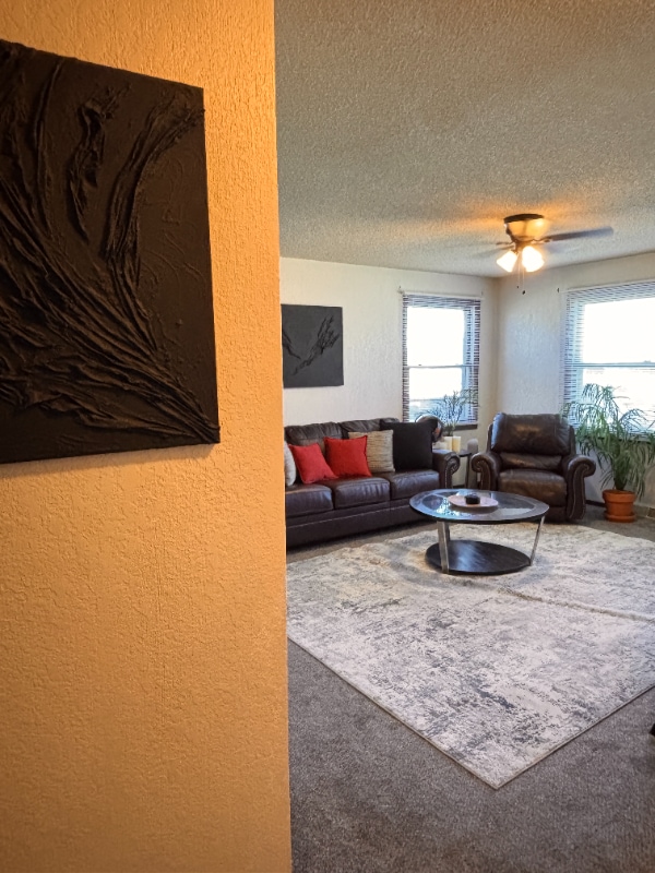 Foto del edificio - 1702 S 6th Ave