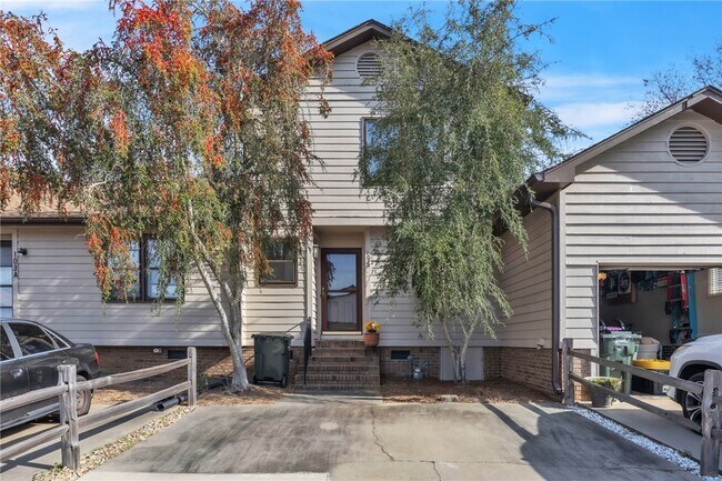 Foto del edificio - 103 Sunningdale Ct