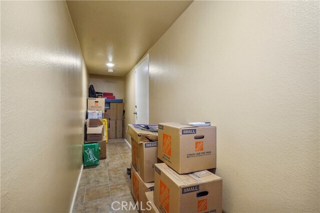 Foto del edificio - 541 W 23rd St