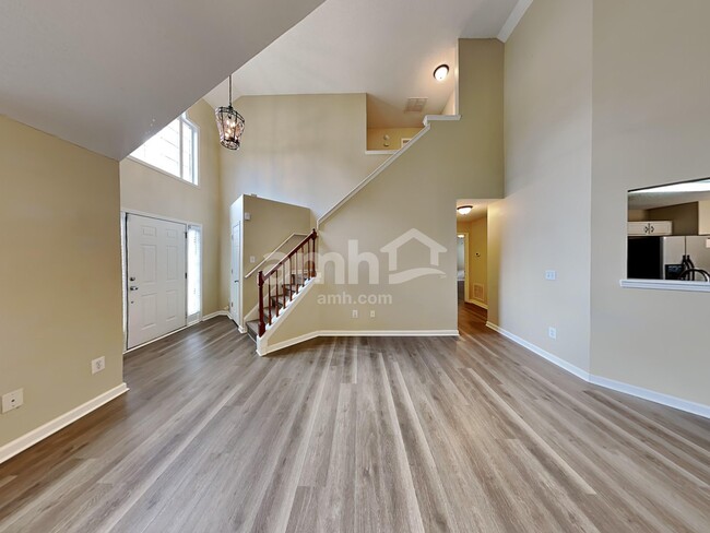 Building Photo - 3150 Peartree Dr NW