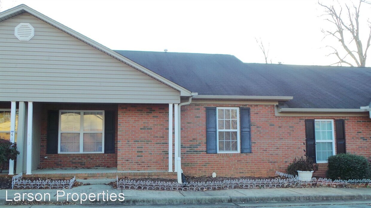 Foto principal - 2 br, 2 bath House - 413 McKinley Place