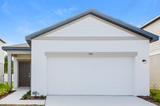 Building Photo - 924 Kelly Fern Lp