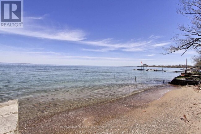 Building Photo - 303 Lake Dr E