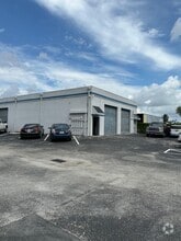 Building Photo - 13702 SW 145th Ct