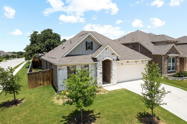 Building Photo - 2209 Santa Isabella Dr
