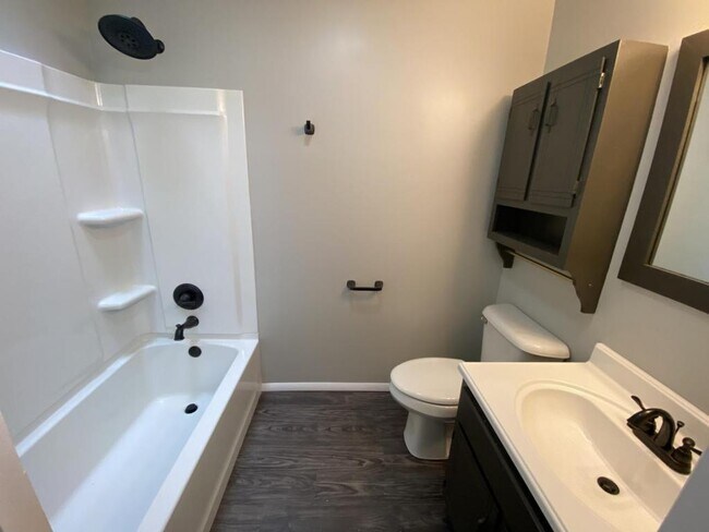 Building Photo - 320 Newcastle Dr.