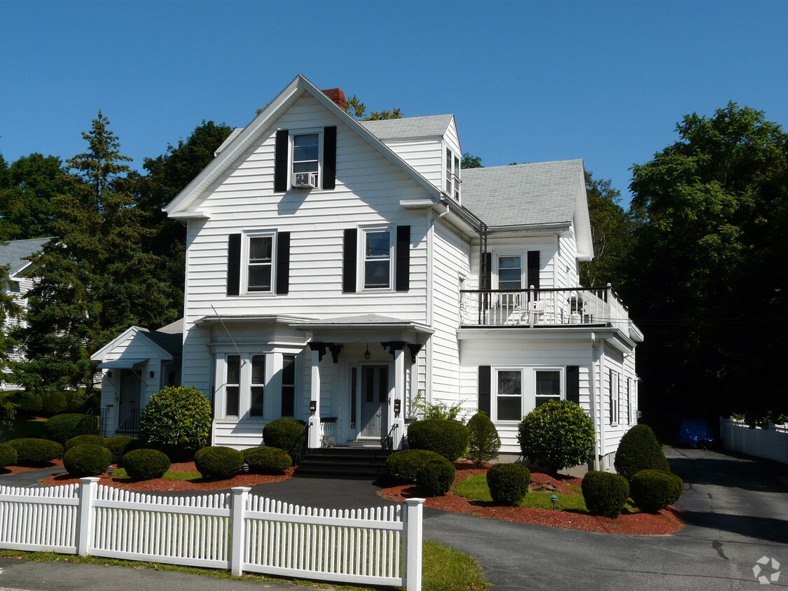 Building Photo - 3 Burlington St