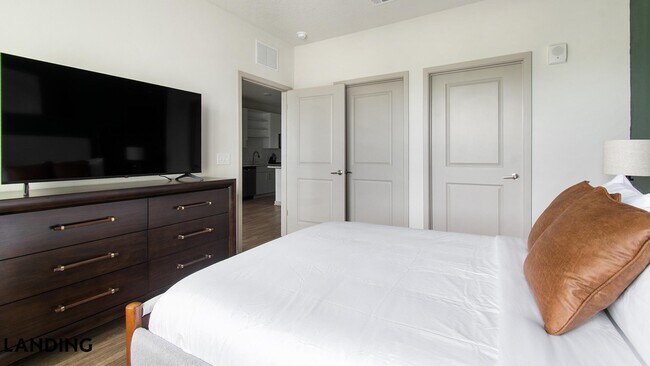 Foto del edificio - 7311 Baymeadows Way