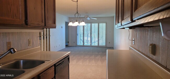 Foto del edificio - 13624 N Saguaro Blvd