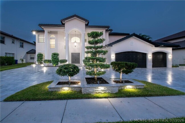 Foto del edificio - 4707 SW 195th Terrace
