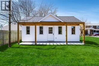 Building Photo - 21 Pearl St W