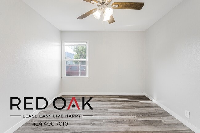 Foto del edificio - 1094 Cherry Ave