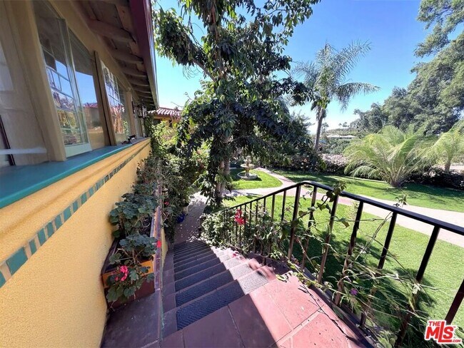 Foto del edificio - 1570 Melwood Dr