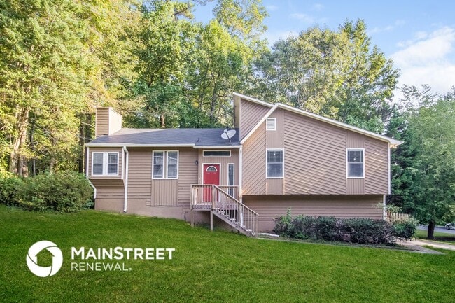 Building Photo - 2490 Deerfield Dr