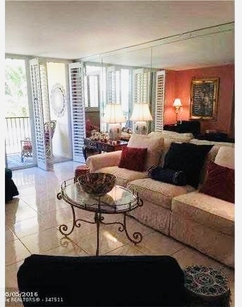 Photo - 1239 Hillsboro Mile Apartment