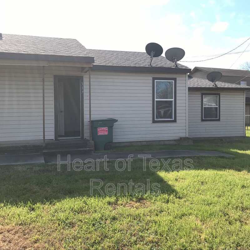 337 W Elm Mott Dr, Elm Mott, TX 76640 Condo for Rent in Elm Mott, TX