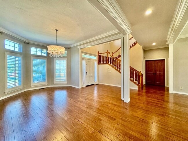 Building Photo - 2600 Sweetbriar Ct