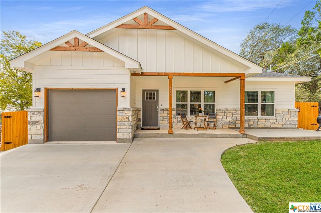 566 Whispering Breeze Dr, Canyon Lake, TX 78133 House Rental in