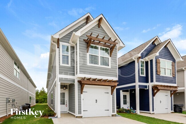 Foto del edificio - 211 Creek Run Way