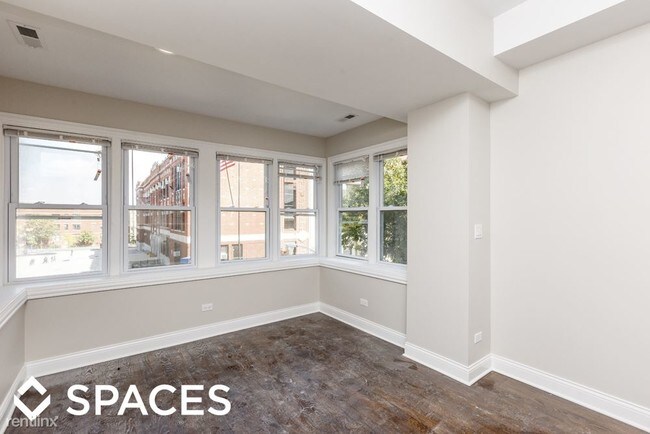 Foto del edificio - 2451 W Rice St