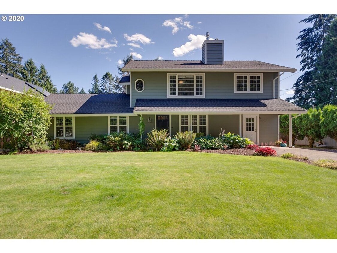 Foto principal - LAKE OSWEGO/LAKE GROVE LARGE UPDATE HOME O...