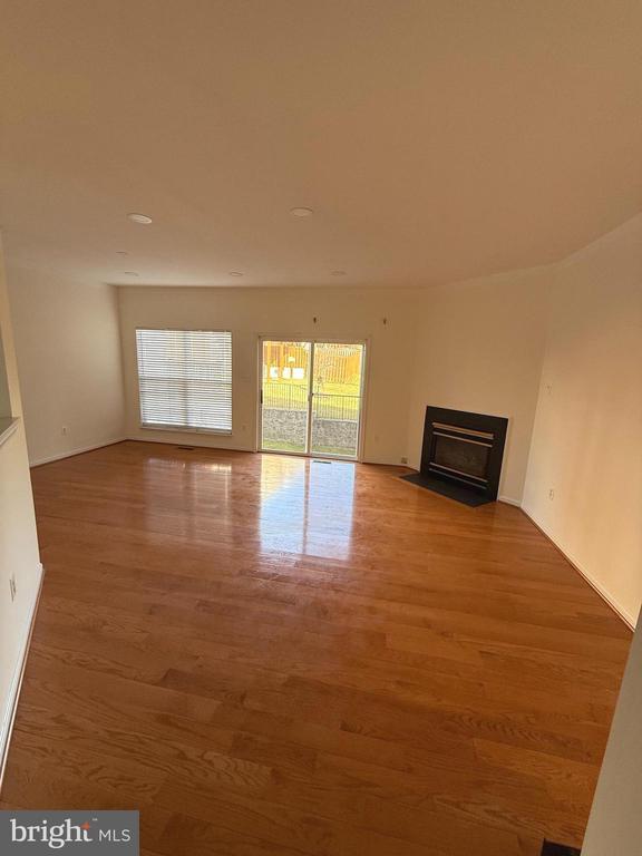 Building Photo - 8362 Millwood Dr