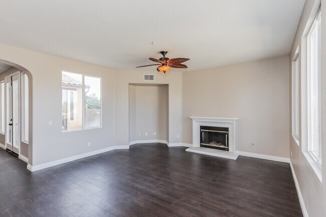 Foto del edificio - Beautiful Home Ready for Move-In